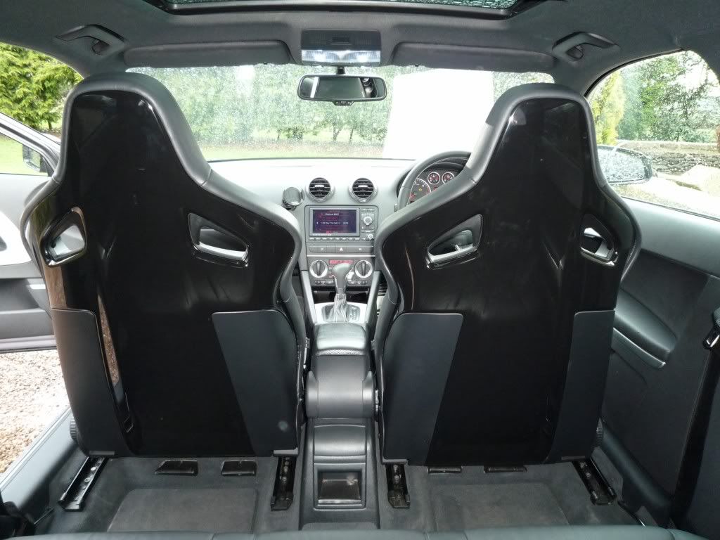Bucket seats fitted full leather interior FOR SALE